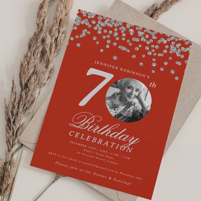 Convite Vermelho prateado com Festa de aniversário de Foto (Elegant Photo 70th Birthday Party Silver Red Invitation)
