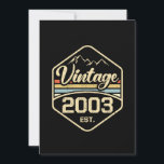 Convite Vintage 2003 Est 18th Birthday Gift<br><div class="desc">Legal Retro 2003 Birthday dá Design no estilo vintage e no ano de nascimento. Engraçado Aniversário de 18 anos. Nascer em 2003 festas de aniversário.</div>