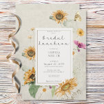 Convite Vintage Summer Sunflower Cream Bridal Lunchee<br><div class="desc">Este design de almoço de chá de panela apresenta um belo quadro de girassóis de cor aquática macia e outros florais de verão em um fundo aflita de marfim. É romântico com um toque de safra. Criado pela imprensa simplesmente de farmácia.</div>