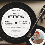 Convite Vintage Vinyl Record - Partido da Reforma<br><div class="desc">Apresentamos nosso Convite de festas de aposentadoria Vintage Vinyl Record - a maneira perfeita de celebrar uma aposentadoria amorosa da música! Este convite único foi projetado para se parecer com um clássico registro vinílico, completo com um rótulo personalizado e ranhuras gravadas no cartão. A frente do convite apresenta todos os...</div>