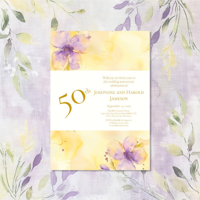 Convite Violetas Douradas no 50º Aniversário de Casamento (Violets Gold 50th Wedding Anniversary Invitation)