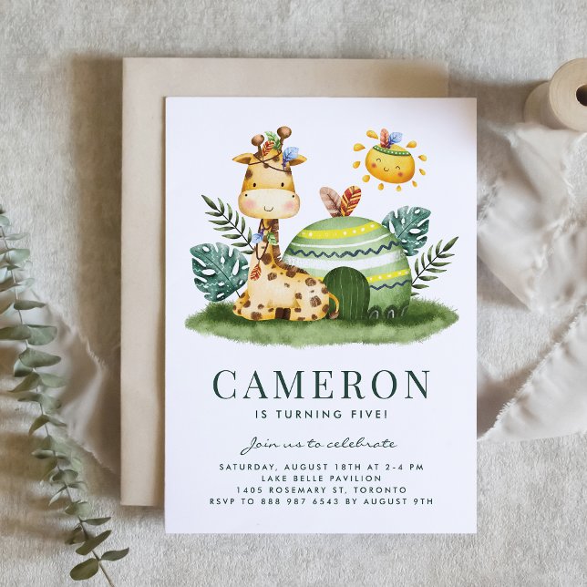 Convite Watercolor Tribal Giraffe Safari Tema Aniversário (Safari theme kids birthday invitation featuring watercolor giraffe and tribal accents. )