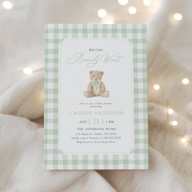 Convite We Can Bearly Wait Sage Teddy Bear Baby Shower (Criador carregado)