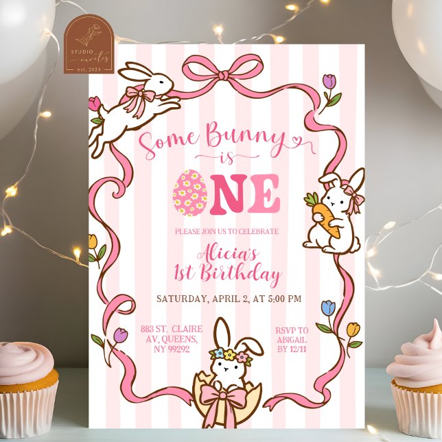 Convite Whimsical Stripes Bunny 1st birthday Invitation (Criador carregado)