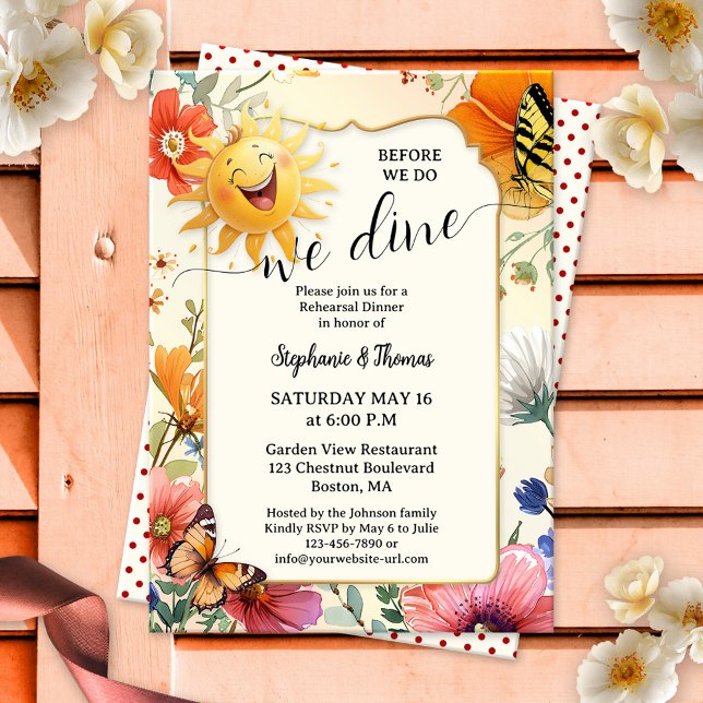 Convite Whimsical Wildflower Watercolor Rehearsal Dinner (Rehearsal dinner invitation featuring a watercolor wildflower design with a laughing happy sun)