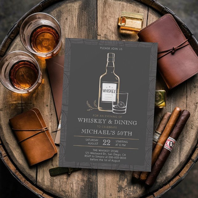 Convite Whiskey Jing Black White Modern 50º aniversário (whiskey lover 50th birthday invitation men barrel bottle fine dining elegant black white modern)