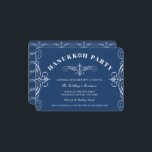 Convite White Classic Scrolls Blue Hanukkah Holiday Party<br><div class="desc">Concebido por gordura*fa*estanho. Fácil de personalizar com seu próprio texto,  foto ou imagem. Para pedidos personalizados,  entre em contato direto com o . Aplicam-se taxas personalizadas. www.zazzle.com/fat_fa_tin www.zazzle.com/color_therapy www.zazzle.com/fatfatin_blue_knot www.zazzle.com/fatfatin_red_knot www.zazzle.com/fatfatin_mini_me www.zazzle.com/fatfatin_design www.zazzle.com/fatfatin_ink</div>