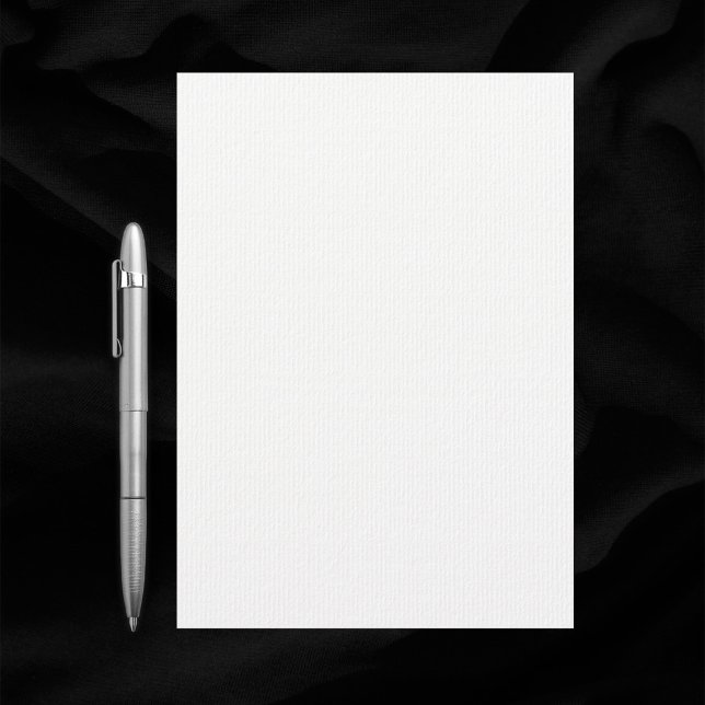 Convite White Laid Paper De 100 Lb Com Vazio Simples (Laid paper 5 x 7 blank wedding invitation. Pen for scale.)