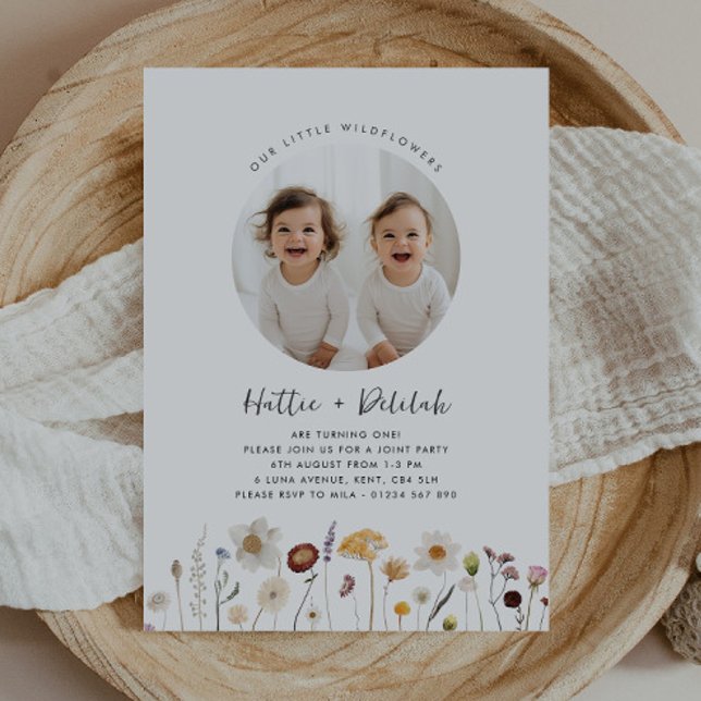 Convite Wildflower Twin Girls Foto Aniversário Conjunto (Zazzle Wildflower Twin Girls Photo Joint Birthday Invitation)
