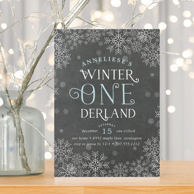 Convite Winter Wonderland Chalkboard First Birthday Invite (Criador carregado)