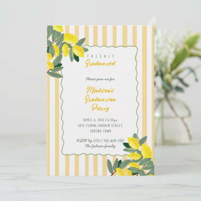Convite Yellow Stripe Lemon Graduation Party Invitation (Em pé/Frente)