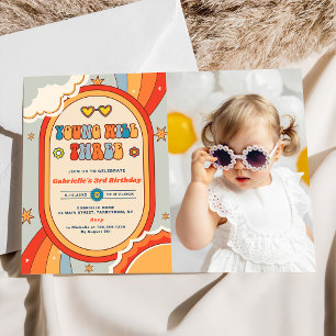 Convite Young Will Three Groovy Retro Rainbow Aniversário