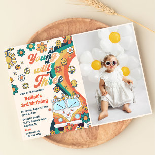 Convite Young Will Three Retro Floral aniversário de 3 ano