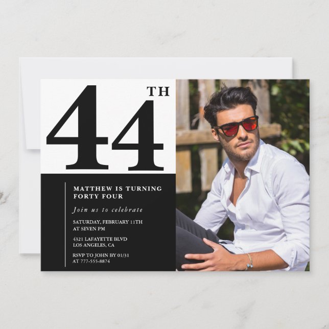 Convites de Aniversário de 44 Anos Preto e Branco  (Frente)