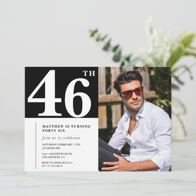 Convites de aniversário de 46 anos Preto e Branco  (Em pé/Frente)