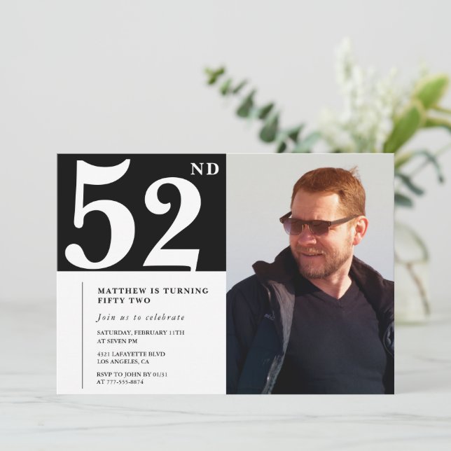 Convites de aniversário de 52 anos Preto e Branco  (Em pé/Frente)