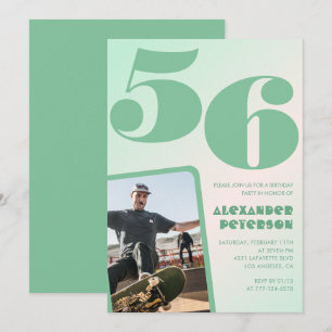 Convites de aniversário de 56 anos gradiente verde