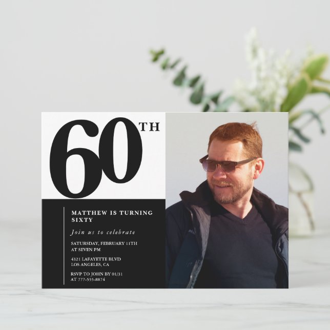 Convites de aniversário de 60 anos preto Elegante  (Em pé/Frente)