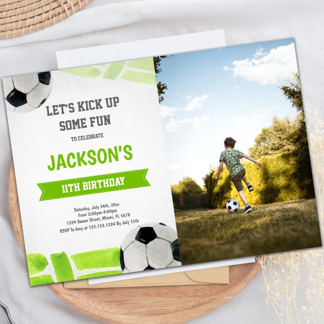 Convites de aniversário para futebol verde com fot (Green Soccer Birthday Invitations with photo)