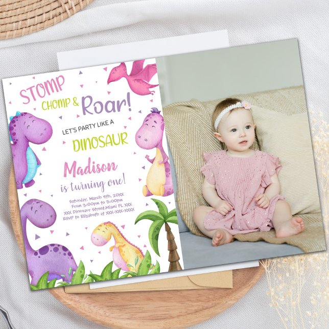 Convites de festas de dinossauro personalizáveis p (Pink Purple Dinosaur Birthday Invitations w photo)