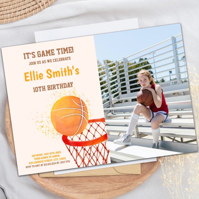 Convites de festas desportivos personalizáveis par (Light Orange Basketball Invitations with photo)