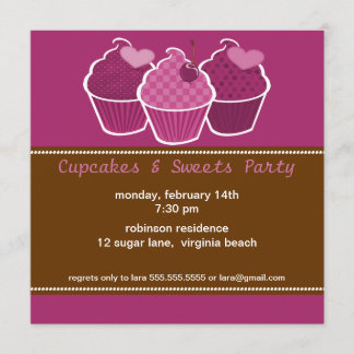Convites de festas dos cupcakes & dos doces