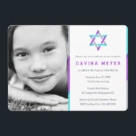 Convites para Bat Mitzvah Fotográfica | Roxo   Tet<br><div class="desc">Concursos únicos e modernos de Bat Mitzvah. Personalize online com a foto da sua filha e os detalhes de Mitzvah. Estrela de David design com sotaques roxos,  lacrimogêneos e prateados modernos.</div>