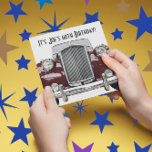 Convites para Festa de aniversário de Carro vintag<br><div class="desc">Velho, mas clássico e tão bom quanto novo! Um tema de automóvel vintage para a cara clássica comemorando um aniversário ou aposentadoria. Personalize-o com seu próprio texto ou clique no botão "Personalizar o texto" para ir para a ferramenta design onde você pode alterar a fonte, digitar tamanho, digitar cor, posicionamento...</div>