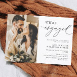 Convites para Festa de noivado de Fotografias Russ<br><div class="desc">Rustic We'are Engaged Photo Festa de noivado Invitation Adicionar texto personalizado às costas para fornecer informações adicionais necessárias aos seus convidados.</div>