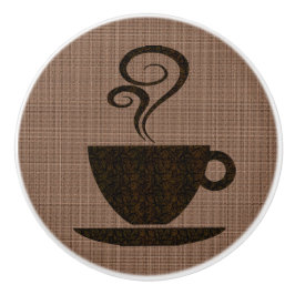 Copo à terra na serapilheira - botão do armário