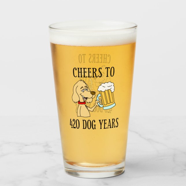 Copo De Pint 420 Cães Anos 60 Vidro De Aniversário (Frente (Preenchido))