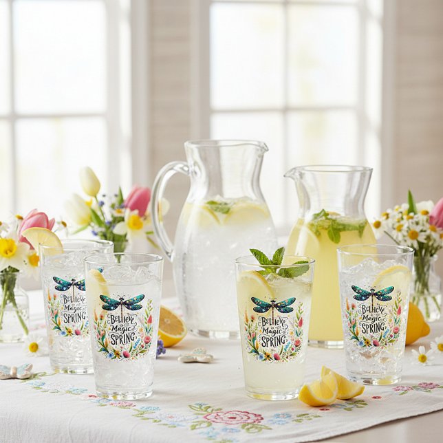 Copo De Pint A Magia do Primavera floral (Criador carregado)