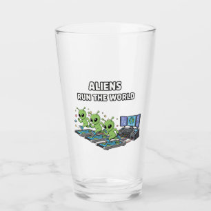 Copo De Pint Alienígenas Mandam no Mundo