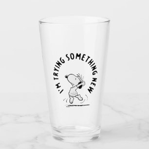 Copo De Pint Amendoins Snoopy Tentando Algo Novo