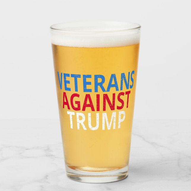 Copo De Pint Anti-Trump - Veteranos Contra Trump (Frente (Preenchido))
