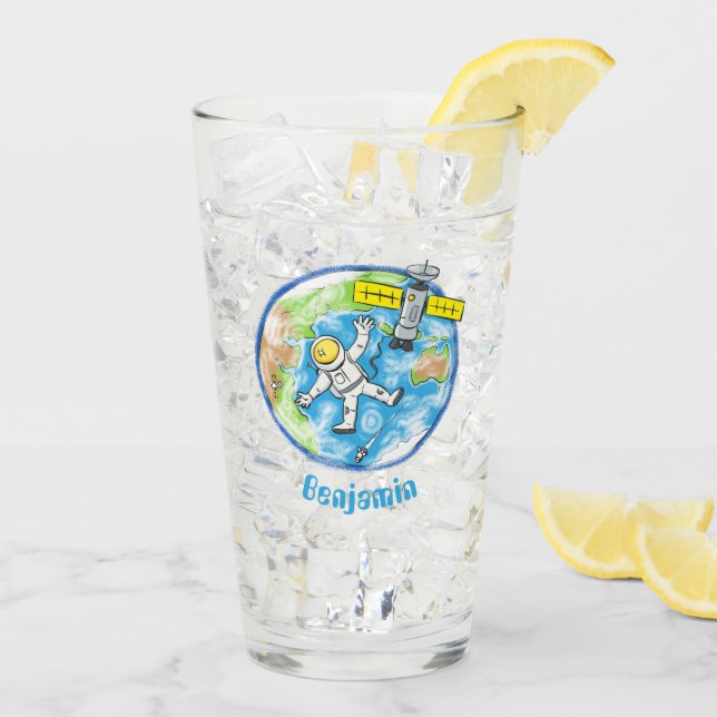 Copo De Pint Astronauta engraçado no espaço e na banda desenhad (Gelo traseiro)
