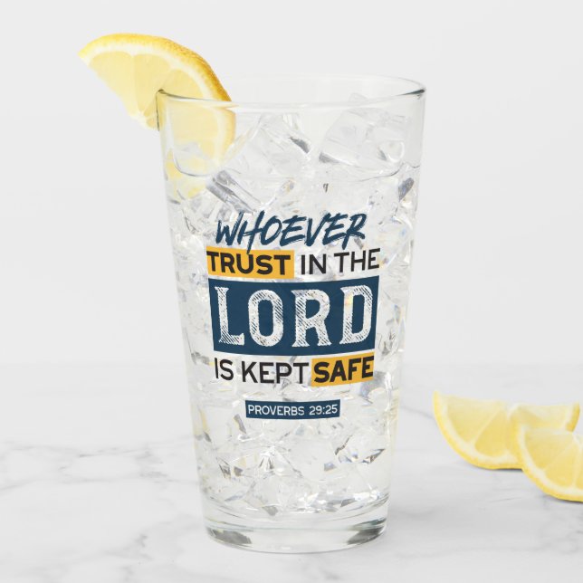 Copo De Pint Bible Quote Art - Proverbs 29:25 Trust in God (Gelo frontal)
