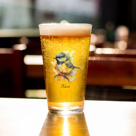 Copo De Pint Bluetit bonito em uma ramificação, personalizado