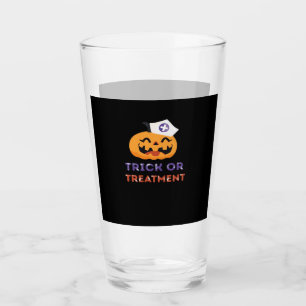 Copo De Pint Camiseta Clássica Enfermeira de Halloween Truque o