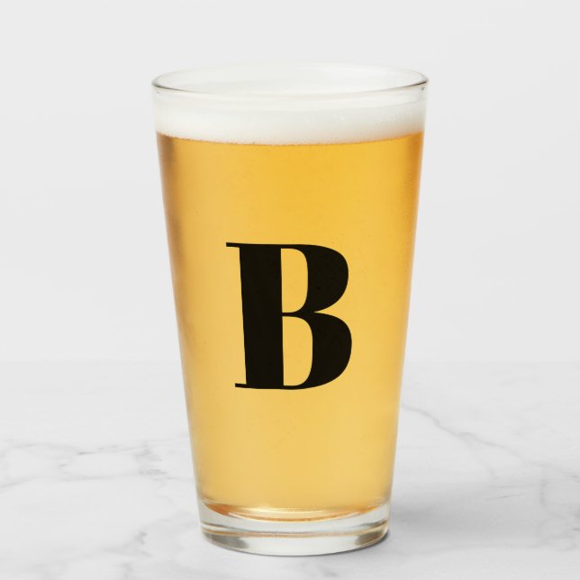 Copo De Pint Cerveja com Inicial de Monograma Moderno  (Frente (Preenchido))