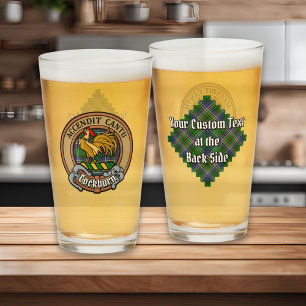 Copo De Pint Clan Cockburn Crest sobre Tartan