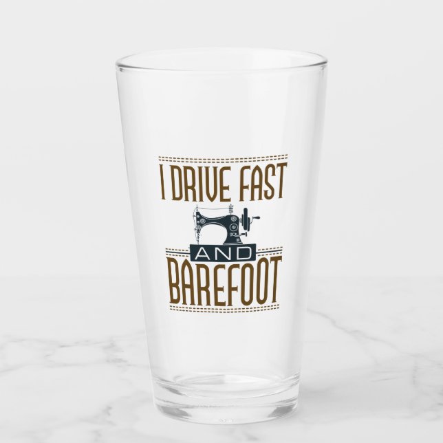 Copo De Pint Conduzo Máquina de costura rápida e descalça (Frente)