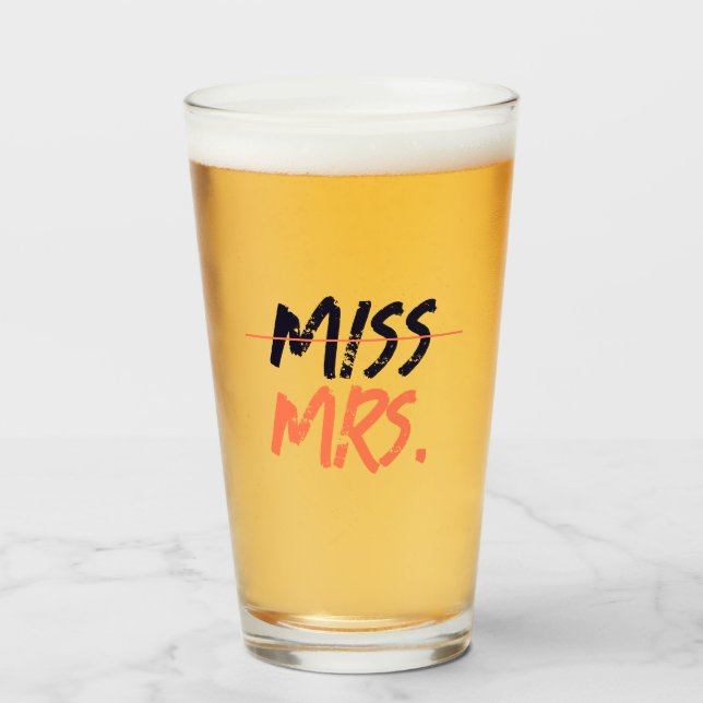Copo De Pint De Solteira a Casada Chá de Noiva (Frente (Preenchido))