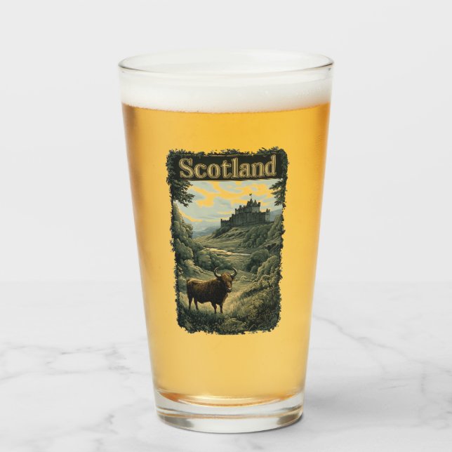 Copo De Pint Design da Escócia: Highland Cow, Castle e Scenery (Frente (Preenchido))