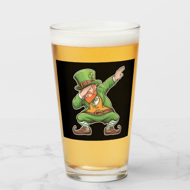 Copo De Pint Dia de São Patrício Dab Dabbing Leprechaun de Verd (Frente (Preenchido))