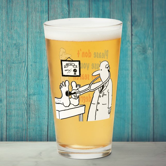 Copo De Pint Dois Médicos Engraçados e Cartoons Cuidados Médico (Criador carregado)