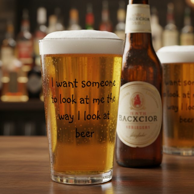 Copo De Pint Engraçado Dar Ponto De Cerveja De Bebendo (Criador carregado)