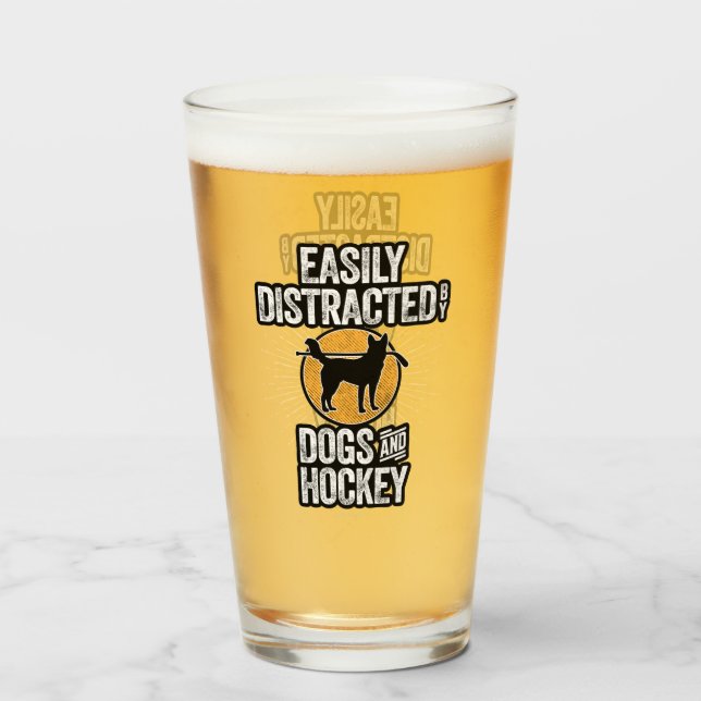 Copo De Pint Facilmente distraído por cães e hóquei (Frente (Preenchido))