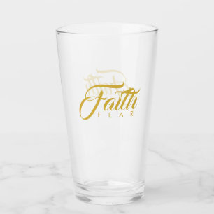 Copo De Pint Fé sobre o medo do Dourado gráfico