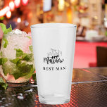 Copo De Pint Festa de despedida de solteiro do padrinho<br><div class="desc">Honre seu padrinho com um copo personalizado que ele irá guardar para sempre. Este copo personalizado para o padrinho apresenta o nome do destinatário, data do casamento ou uma mensagem curta. Perfeito para despedidas de solteiro, jantares de ensaio, presentes para os padrinhos ou um sincero agradecimento no grande dia.</div>